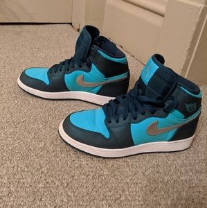 Air Jordan 1 Retro High - "Hyper Jade".  6Y